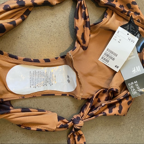 ⭐️ 2 for $20 H&M Leopard Bikini Bottoms - Picture 4 of 4